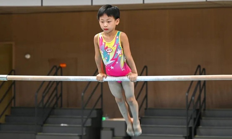 WCBA-东莞女篮逆转上海 豪取开赛13连胜 卡特34分难救主＂